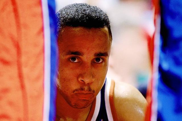 高诗岩21+10+8山东加时胜首钢 范子铭31分